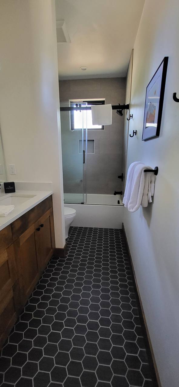 Hexagon floor bathroom